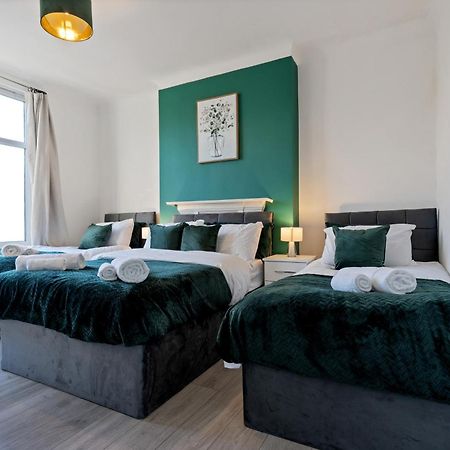 Stylish 2 Bed Apartment Near Central London Exterior photo